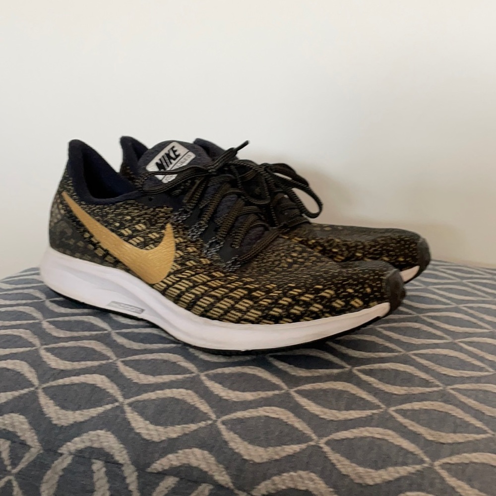 Black and gold… classics